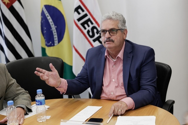 É preciso se criar norma para a redução do déficit da habitação no país