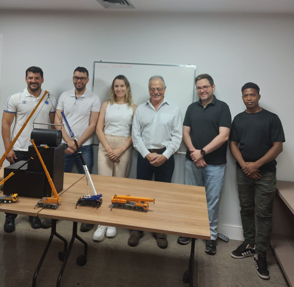 Profissionais participam do Curso de Rigger do Instituto Opus